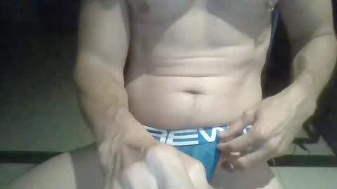 Snapshot of bladin22 chatting on 08-01-26, 10:03 bladin22 online show from 08-01-26, 10:03