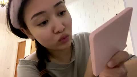 Mila online show from 03-04-26, 06:14