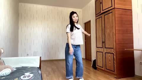 Mila online show from 03-10-26, 07:13