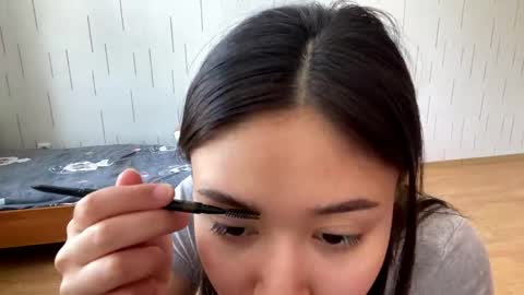 Mila online show from 04-15-26, 08:21