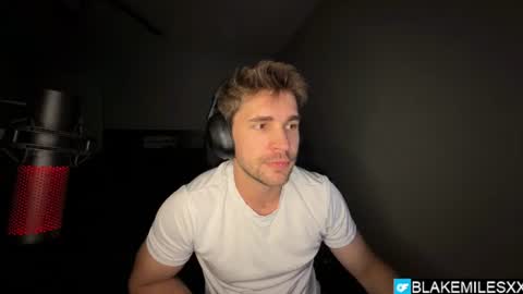 Blake Miles online show from 07-08-26, 01:54