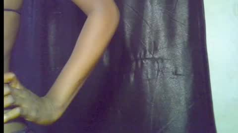 nikky00 online show from 05-17-26, 07:50