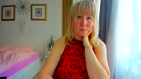 Nicole online show from 05-22-26, 04:56