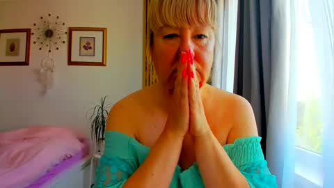 Nicole online show from 05-30-26, 04:42