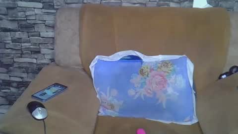 blonde_creamy online show from 04-28-26, 11:21