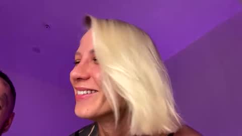 blonde_fuck_couple online show from 05-29-26, 12:19