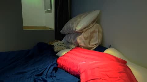 Snapshot of blondedolltia chatting on 11-18-25, 03:38 blondedolltia online show from 11-18-25, 03:38