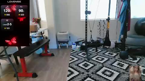 Bubbles online show from 05-10-26, 03:06