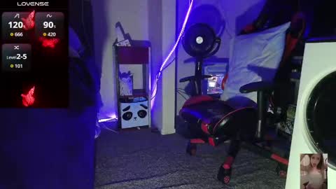 Bubbles online show from 05-19-26, 02:23
