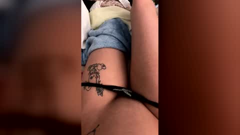 bluee_vixenn online show from 05-31-26, 03:47