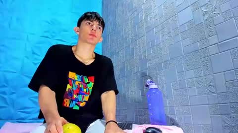 blueestar03 online show from 12-09-24, 12:19