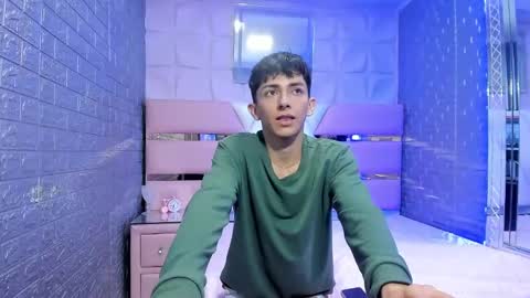 blueestar03 online show from 01-05-25, 01:35