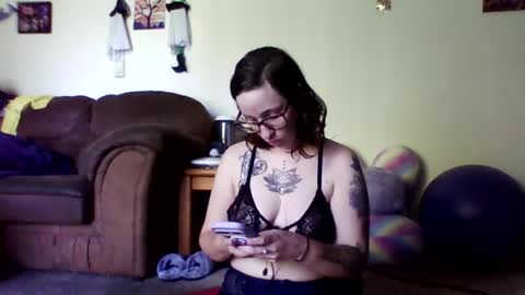 Blueeyedbeauty online show from 06-21-26, 11:51