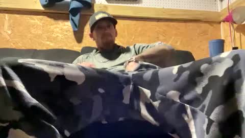 Blueyedbama33 online show from 01-18-25, 07:58