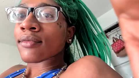 BLUSHBITXH online show from 12-10-24, 07:22