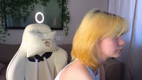 Alice and David online show from 06-20-26, 03:09