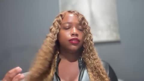       online show from 10-29-25, 08:21