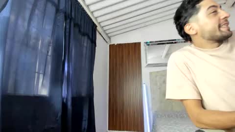 Snapshot of bob_miracle chatting on 01-12-26, 07:30 bob miracle online show from 01-12-26, 07:30