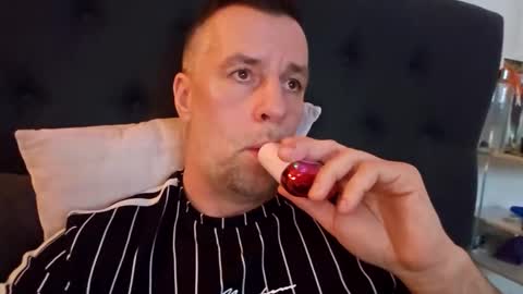 Snapshot of bobberman78 chatting on 03-15-26, 05:52 Dan online show from 03-15-26, 05:52