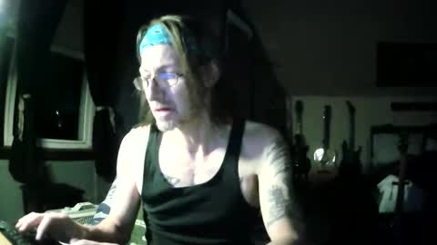 BobbJ online show from 04-07-26, 03:29