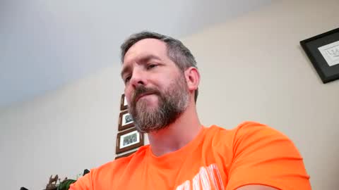 Snapshot of bobchmw chatting on 05-14-26, 10:16 Bobchmw online show from 05-14-26, 10:16