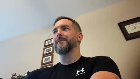 Snapshot of bobchmw chatting on 05-22-26, 12:55 Bobchmw online show from 05-22-26, 12:55