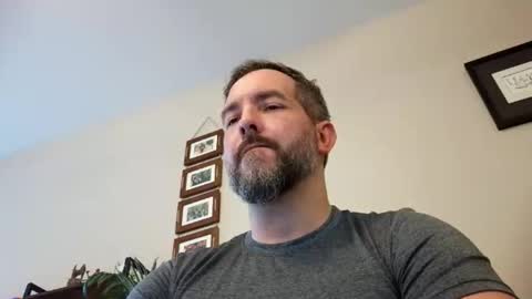 Snapshot of bobchmw chatting on 06-01-26, 04:09 Bobchmw online show from 06-01-26, 04:09
