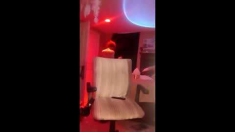 Snapshot of bodyyattiyatti chatting on 01-08-26, 09:00 Sailorartemis online show from 01-08-26, 09:00