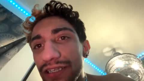 Snapshot of bodyyattiyatti chatting on 02-14-26, 08:49 Sailorartemis online show from 02-14-26, 08:49