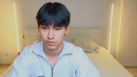 ALEXPVT IS OPEN online show from 07-01-26, 03:45