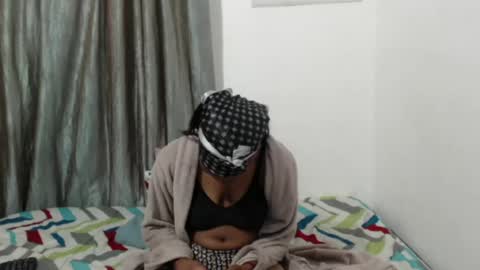 Snapshot of boitylips chatting on 07-08-26, 08:24 boitylips online show from 07-08-26, 08:24