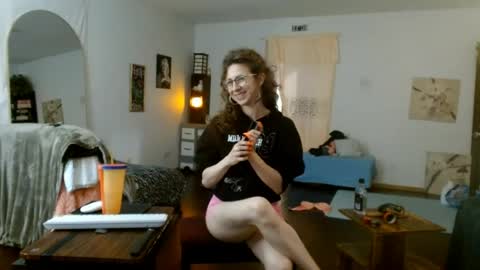 Snapshot of bombshellbaeby chatting on 07-19-26, 02:37 BombshellBaeby online show from 07-19-26, 02:37