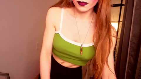 Snapshot of bonbonrosee chatting on 03-25-26, 09:54 Karen online show from 03-25-26, 09:54