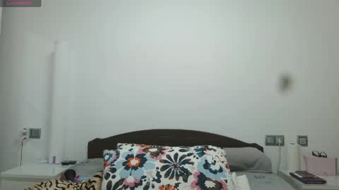 Lucy online show from 04-09-26, 09:47