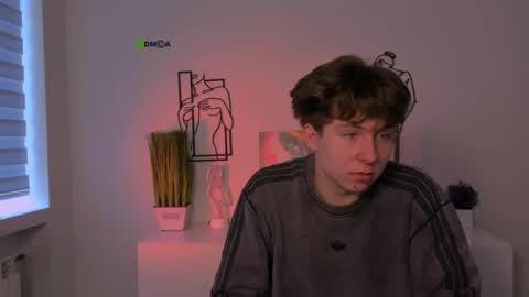 bondi_vv online show from 10-24-25, 08:33