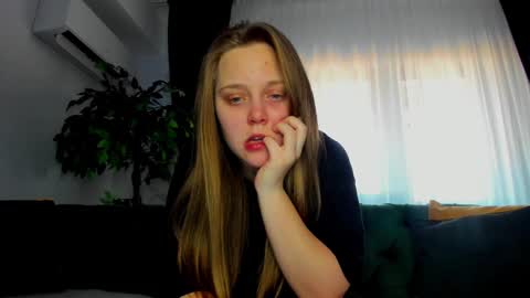 Bonnie online show from 02-23-25, 07:33