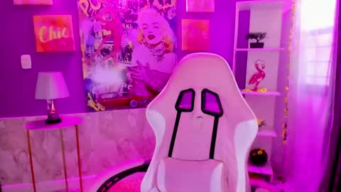 Bonnie online show from 12-28-24, 12:24