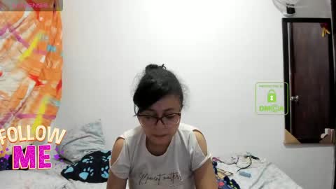 bonnie lam  hello welcome to my room I hope you have fun and you can reach your maximum pleasure here with me online show from 05-25-26, 03:34