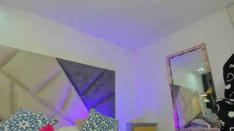 Snapshot of bonniecute_ chatting on 07-09-26, 01:09 online show from 07-09-26, 01:09