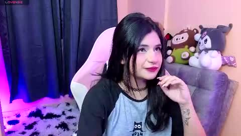 Snapshot of bonnietaylor1 chatting on 06-20-26, 01:52 Karen online show from 06-20-26, 01:52
