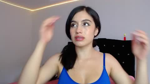 bonny_bonss online show from 04-13-26, 08:03