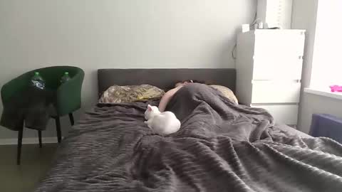 Bonny Kimberly online show from 04-19-26, 01:21