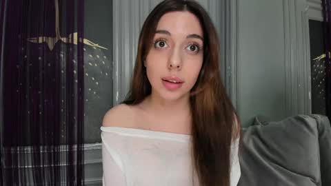 Snapshot of boobsykitty chatting on 12-12-24, 07:37 EVA online show from 12-12-24, 07:37