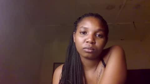 bootie_caramel online show from 11-07-25, 06:52