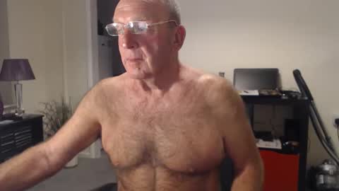Snapshot of boppy21 chatting on 05-07-26, 08:47 Boppy21 online show from 05-07-26, 08:47