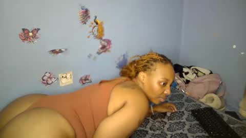 botty_queen online show from 04-13-26, 08:36