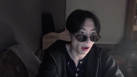 Snapshot of boxman556990 chatting on 01-24-25, 07:49 boxman556990 online show from 01-24-25, 07:49