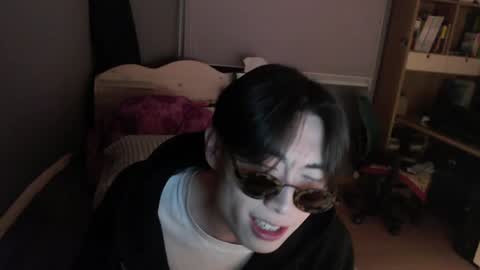 Snapshot of boxman556990 chatting on 02-12-25, 08:40 boxman556990 online show from 02-12-25, 08:40