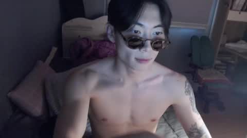 Snapshot of boxman556990 chatting on 02-15-25, 12:04 boxman556990 online show from 02-15-25, 12:04