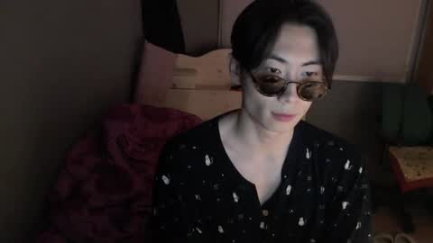 Snapshot of boxman556990 chatting on 03-11-25, 10:42 boxman556990 online show from 03-11-25, 10:42